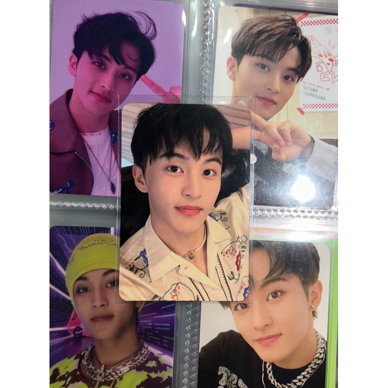 mark blue to orange photocard