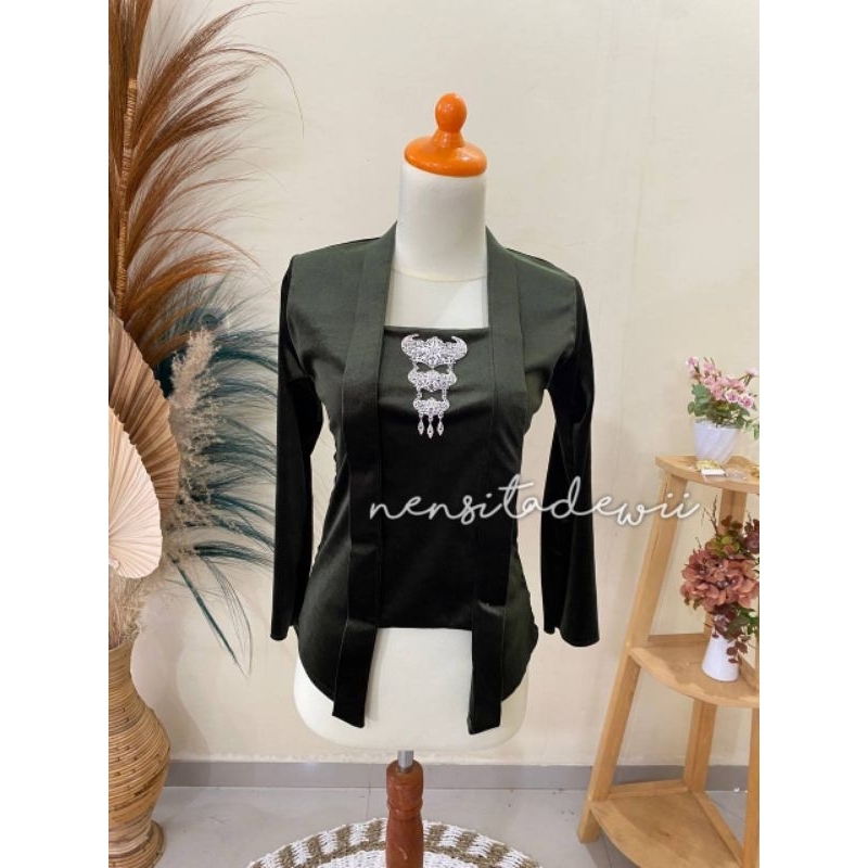 Kebaya Bludru Kutubaru / Sepinggang - Hijau Army
