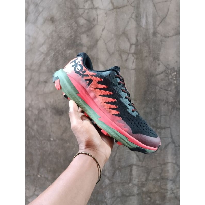 sepatu hoka trail run torrent 3