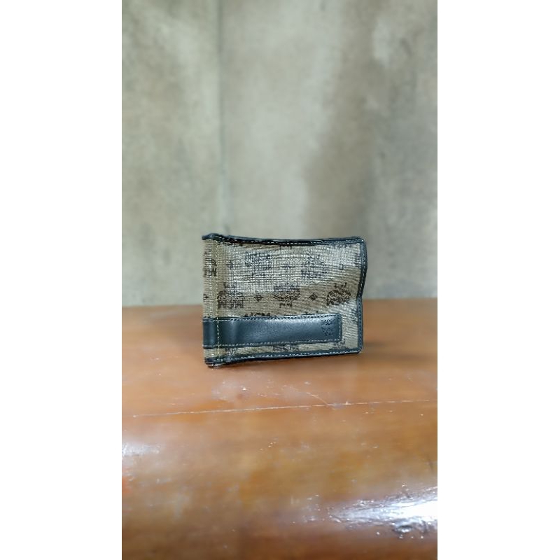 dompet kartu mcm