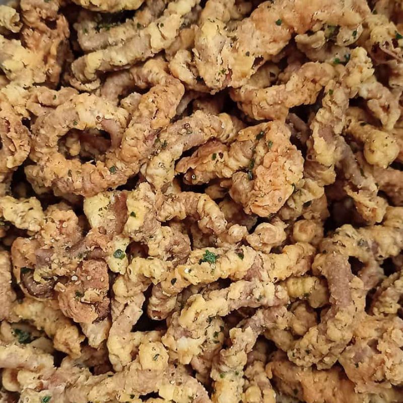 

keripik usus crispy daun jeruk pedas dan asin renyah gurih