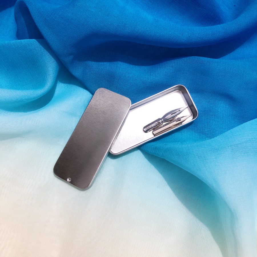 

Metal Nib Box / Tempat Nib Besi