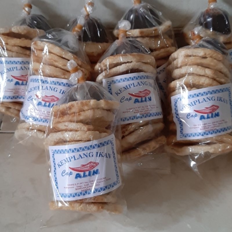 

kemplang Alin lampung bantat isi 10 enak dan gurih