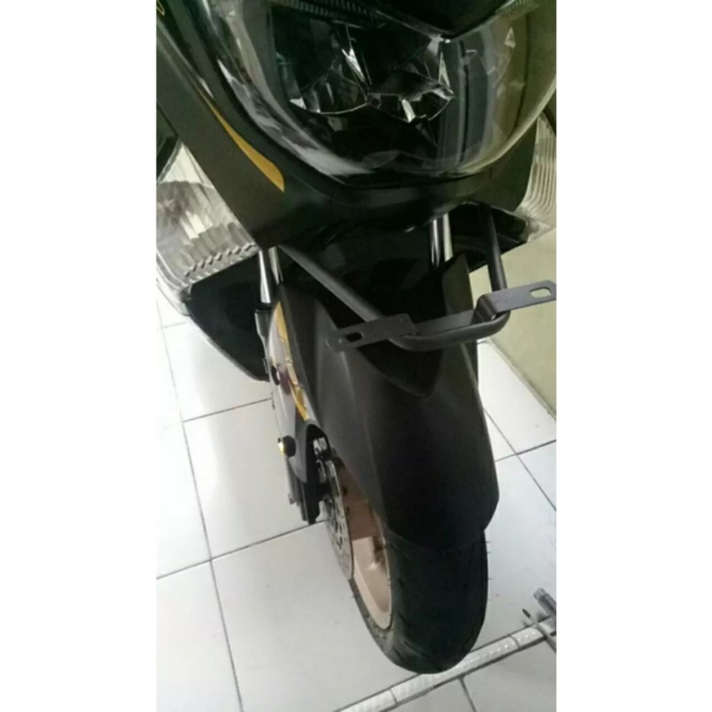 Promo  Breket Dudukan Plat Nomor Kumis Tebal Nmax Old Nmax New 2015 - 2022 Alas Plat Nomor Depan