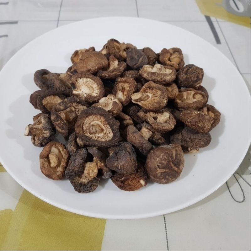 

Jamur Hioko Kering/Jamur Shitake Kering/Xiang Gu 100gr