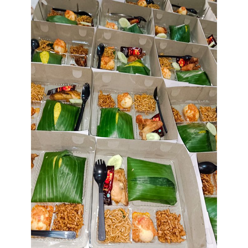 

nasi kuning box