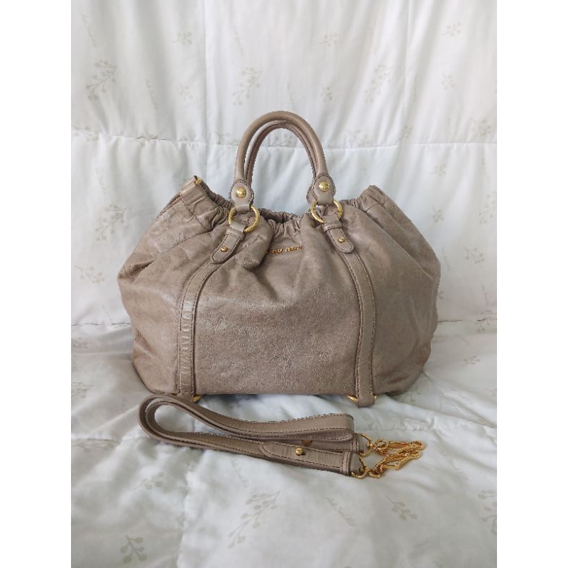 Tas Hobo Miu Miu bags