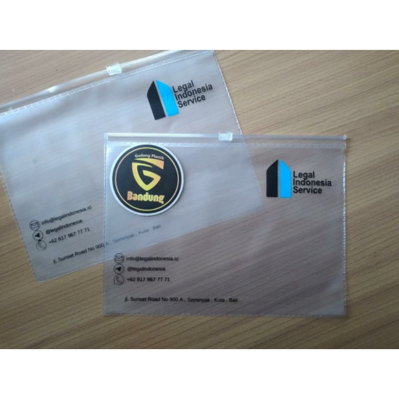 Pouch Ziplock Zipper Custom Logo Sablon Transparan Untuk Packing Hijab Jilbab Bahan PVC Premium