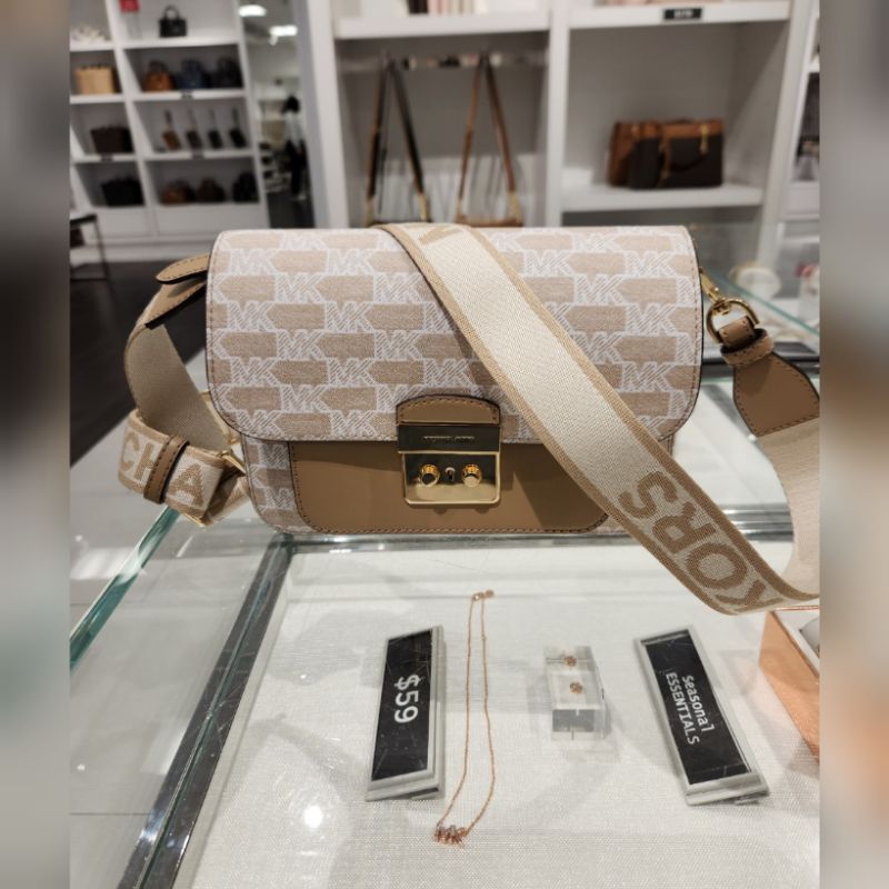 TAS WANITA MK SLOAN EDITOR MEDIUM FLAP MESSENGER CAMEL MULTI