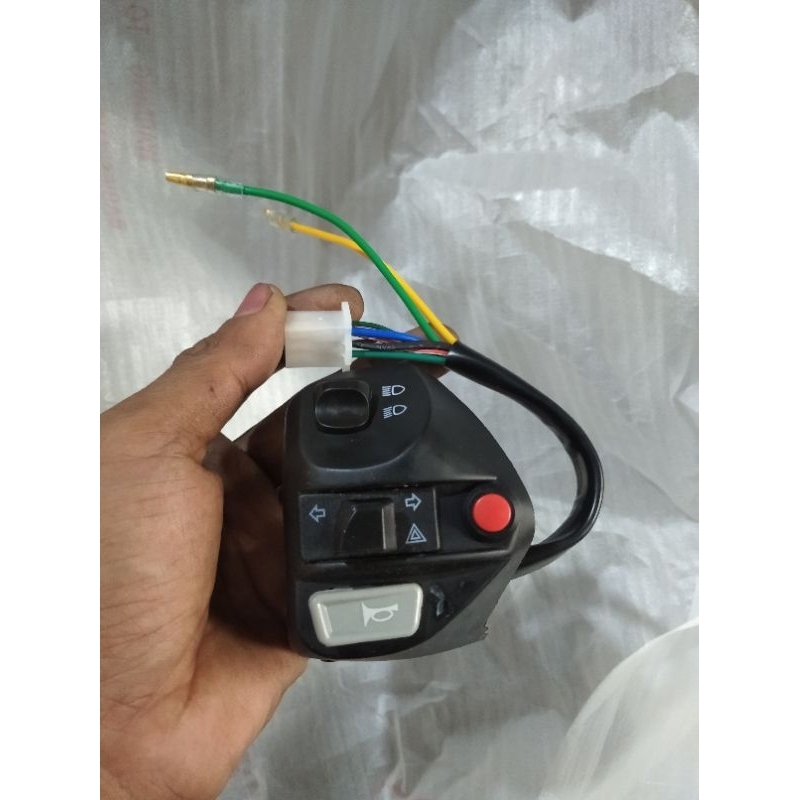 SAKLAR KIRI HAZARD PASS BEEM YAMAHA MIO J M3 XEON GT ORIGINAL MINDA SWITCH HOLDER LH