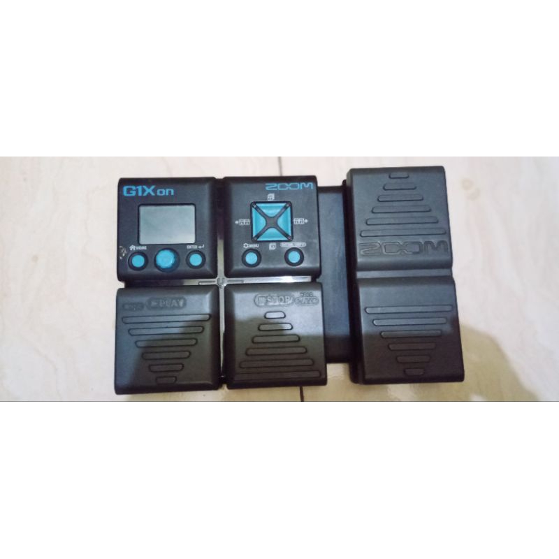 Efek Gitar Zoom G1XON