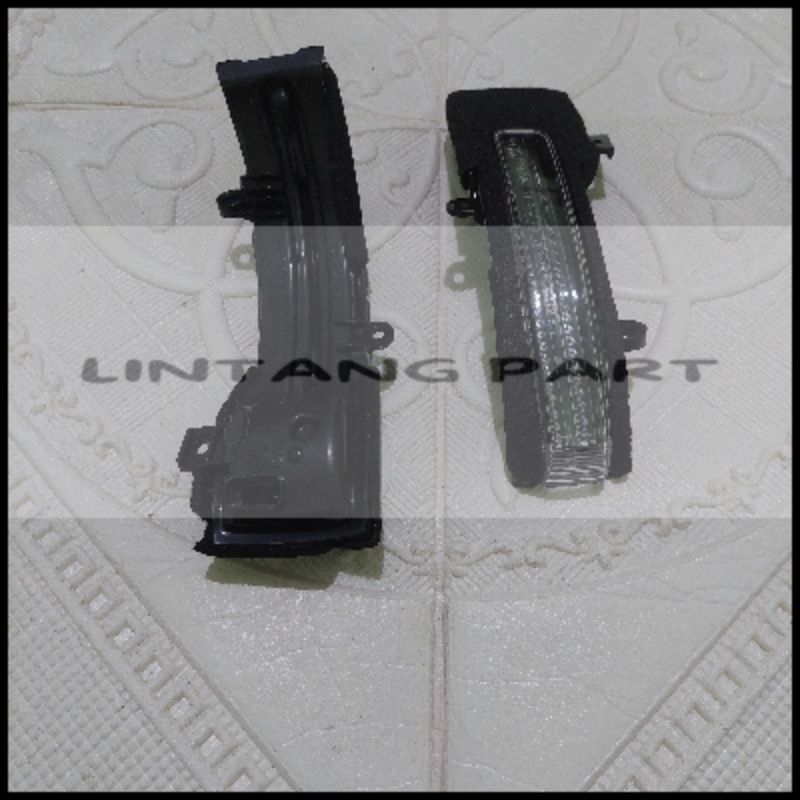 Lampu Sein Spion Pajero 2010-2015