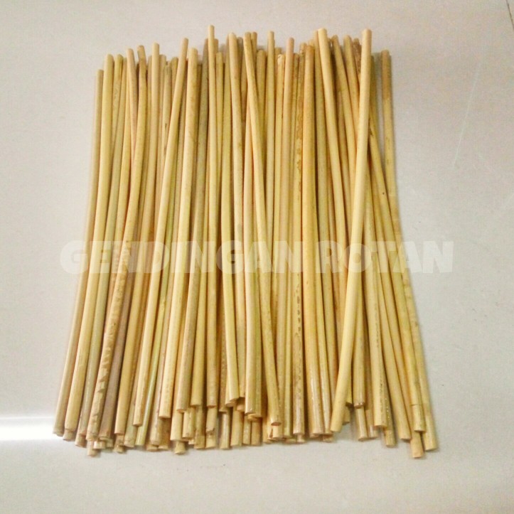 STIK ROTAN BATANGAN - ROTAN STIK -ROTAN ASLI - ROTAN BULUH - ISI 7  PCS - PANJANG 50 CM Diameter 3mm