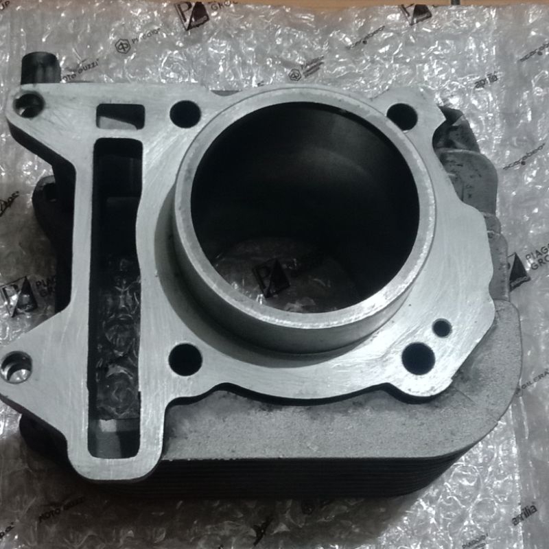 BLOK SEHER VESPA MATIC 150 3V IGET