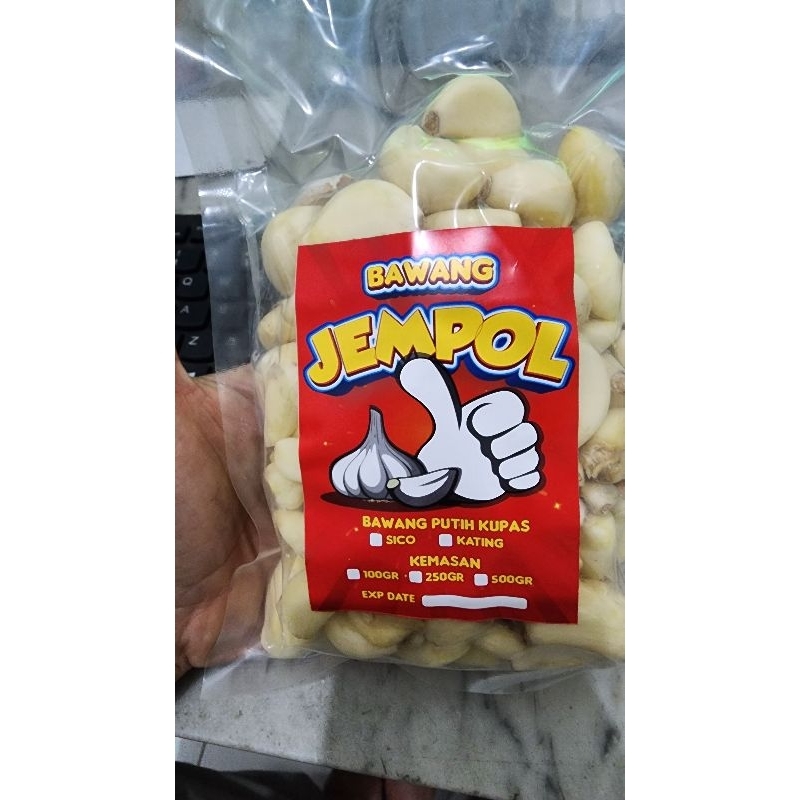 

Bawang putih kupas kemasan 500gram vacuum pack