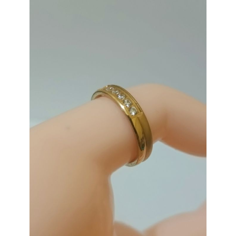 Cincin titanium permata baris