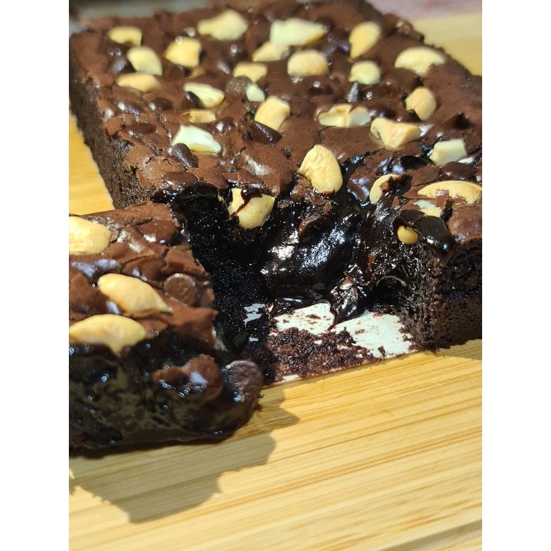 

Melted Brownies ukuran 15x10cm