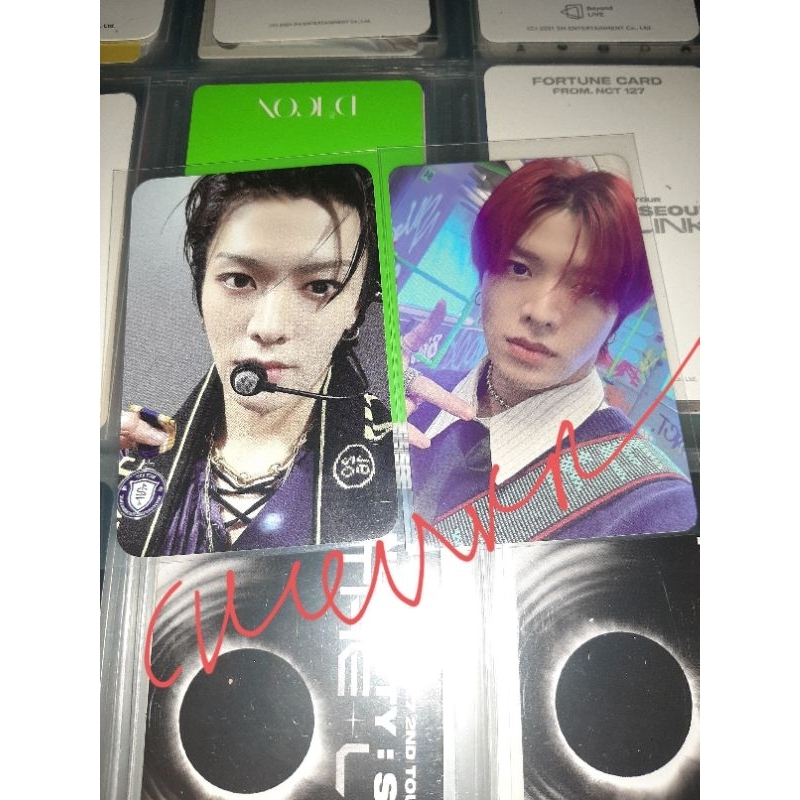 PC PHOTOCARD SMCU EXPRESS 2021 WINTER ALBUM SMTOWN VER EMBLEM BADGE