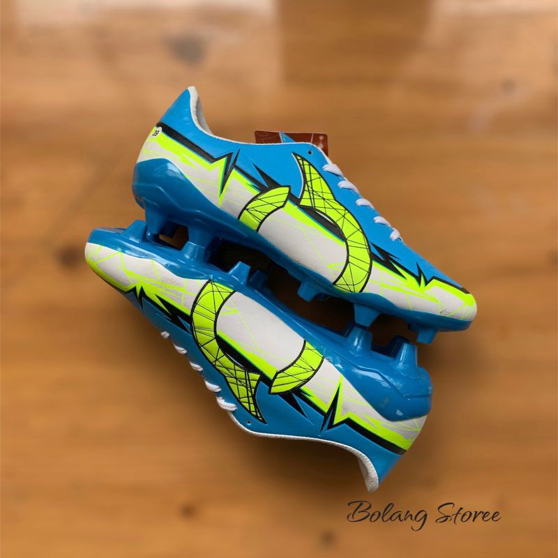 Sepatu bola ortus catalyst Raiden terbaru/sepatu bola ortus