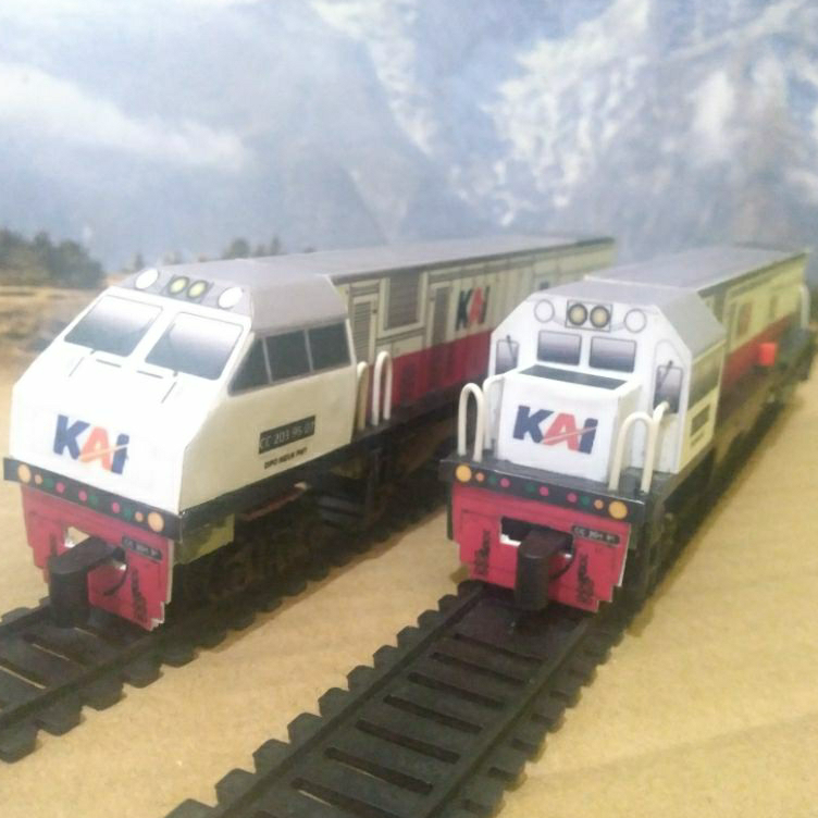 [ART.  V2B0] Lokomotif Cc201 Bermesin Miniatur Mainan Kereta Api bisa join Rail King