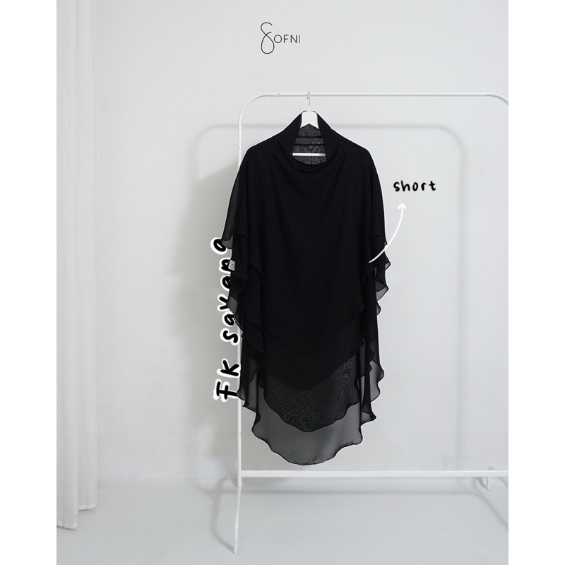 Preloved FK Savana Short by Sofni