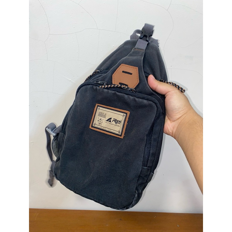 Tas Selempang REI Adventure Original