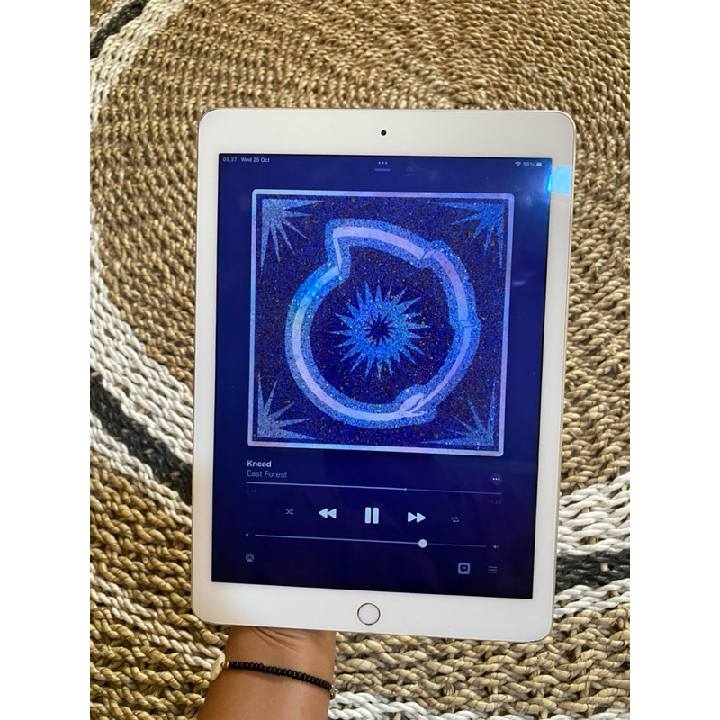 ipad air 2 wifi only 32gb like new