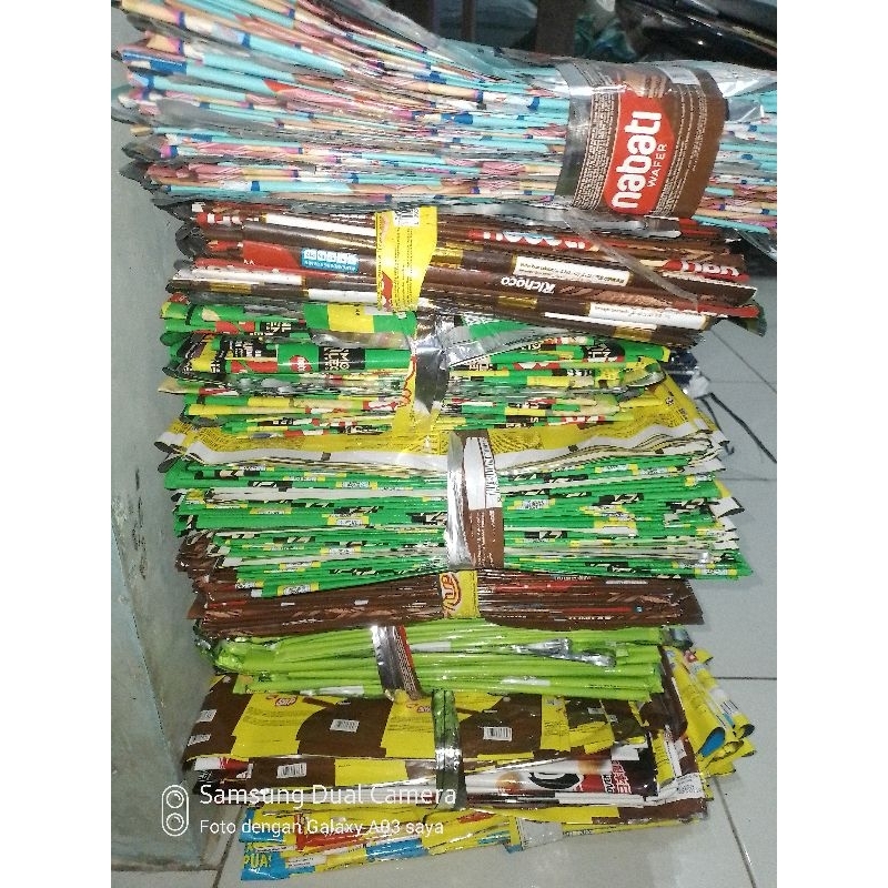 alas plastik buat duduk / gelaran pengajian / tikar