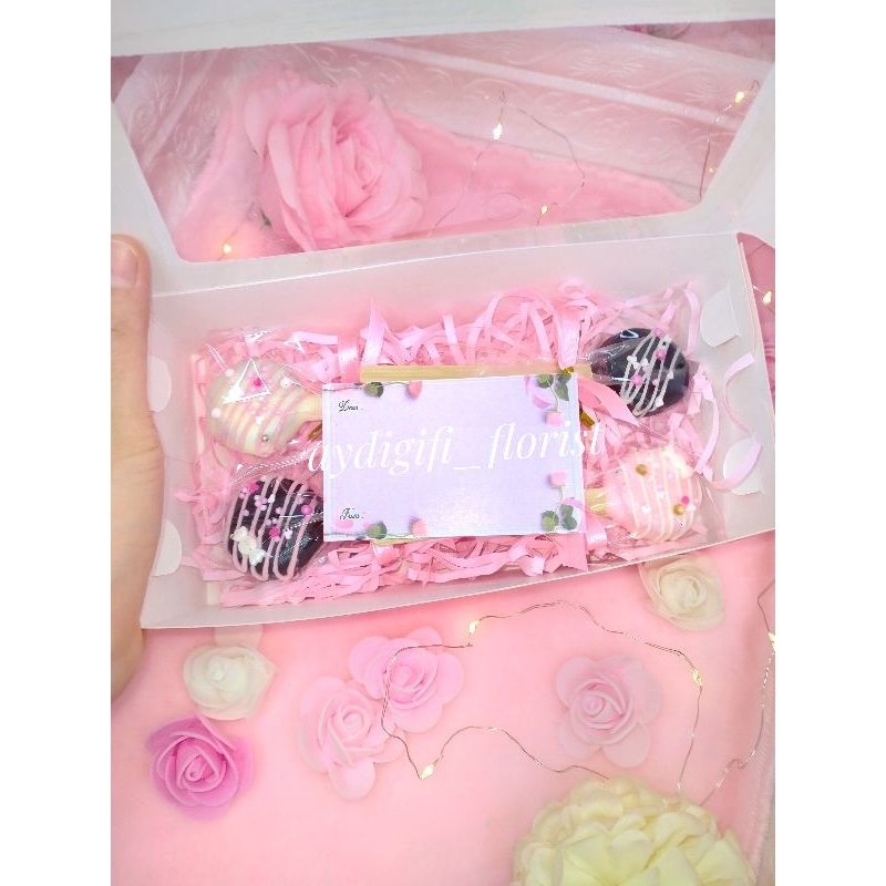 

Hampers ulang tahun cewek coklat premium