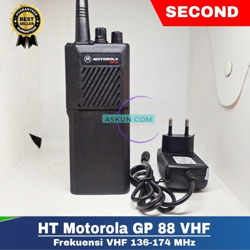 HT MOTOROLA GP 88 VHF 136-174 MHz SECOND + CHARGER + BATTERY + ANTENA
