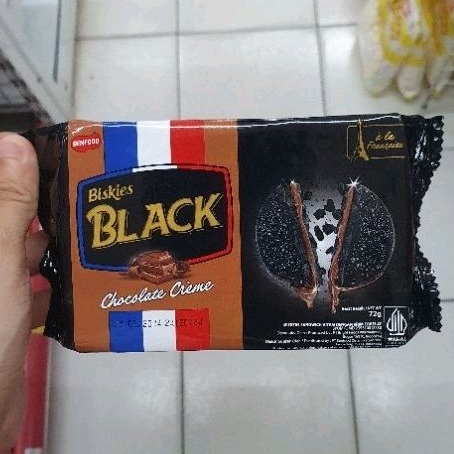 

Biskies Black biskuit cream per varian rasa COKLAT / VANILA 72gr