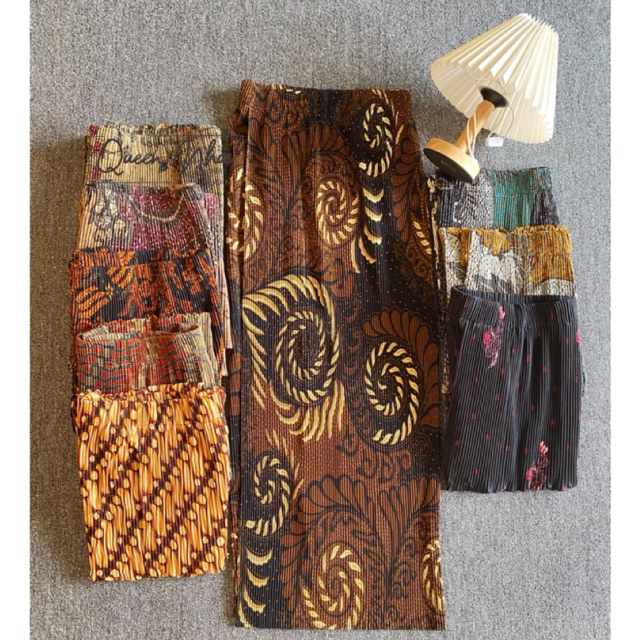 ROK PLISKET ROK KONDANGAN LIDI MOTIF BATIK