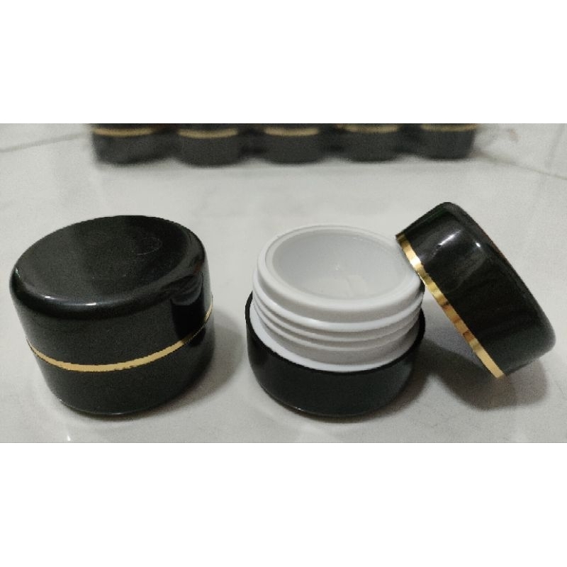 pot cream hitam list gold 12,5gr