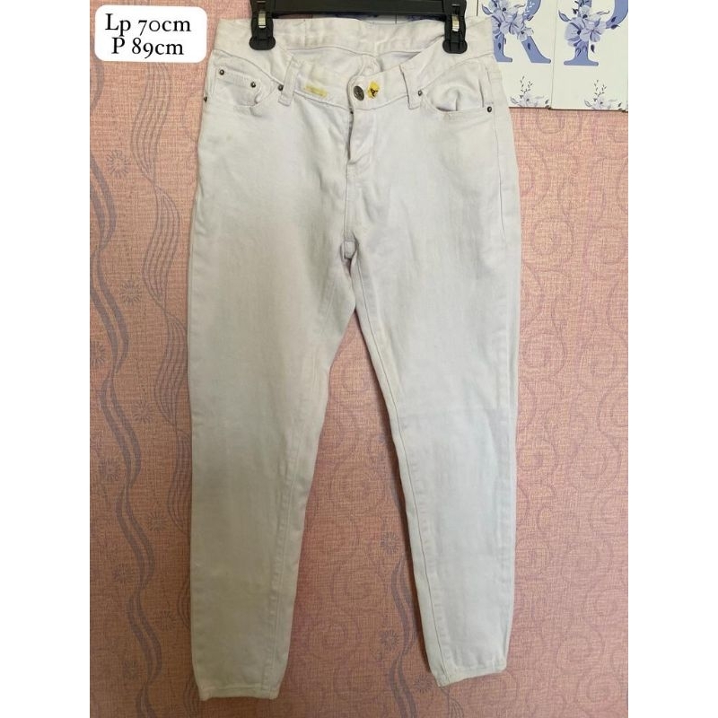 celana jeans broken white