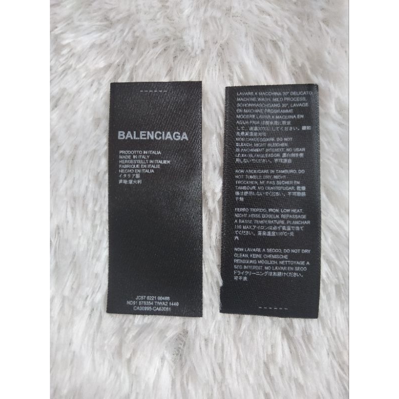 

TAG WASHING BALENCIAGA TIMBAL BALIK