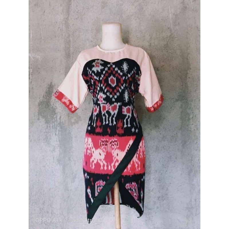 DRESS TENUN MOTIF SUMBA