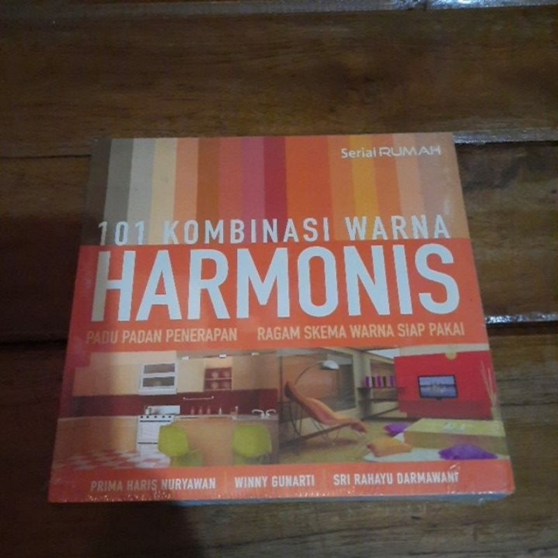 BUKU SERIAL RUMAH 101 KOMBINASI WARNA HARMONIS
