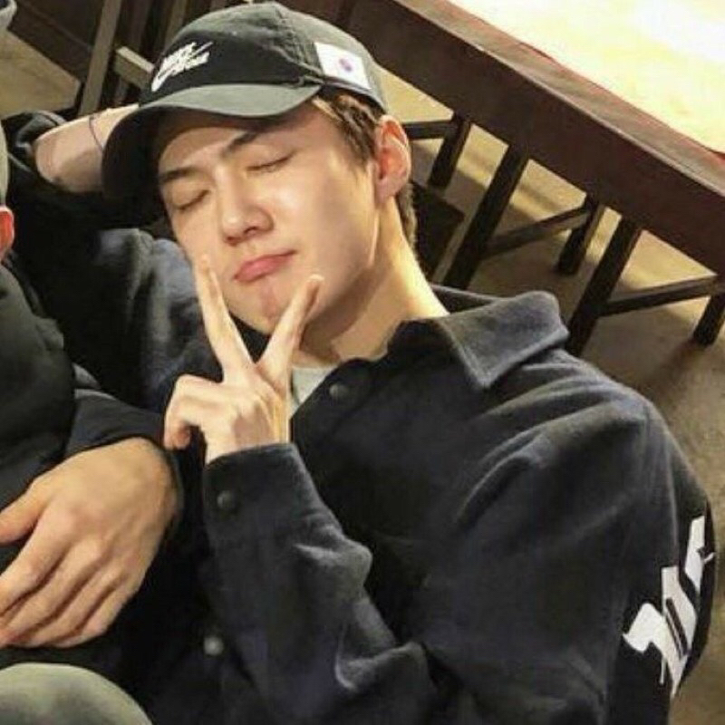 PC HOLO SEHUN ( BOOKED )