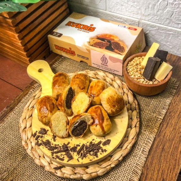 

KUKRIS KUE KRISPI || KUE KERING KRISPI KHAS YOGJAKARTA