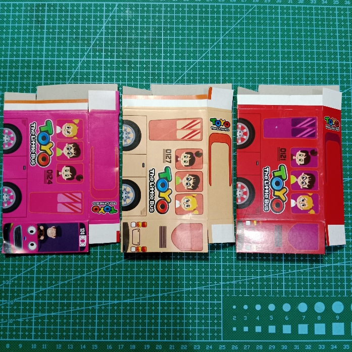 

KOTAK KADO KADOAN KOSONG SEDANG 9CM × 2,5cm × 7CM 100 PCS