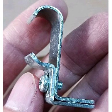 Kaki Single Bracket Batang Gorden Besi Model C