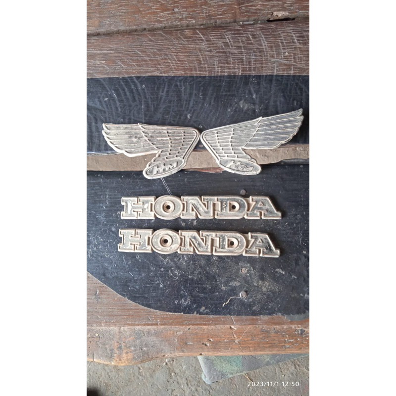 emblem tangki honda cb 100 glatik original copotan