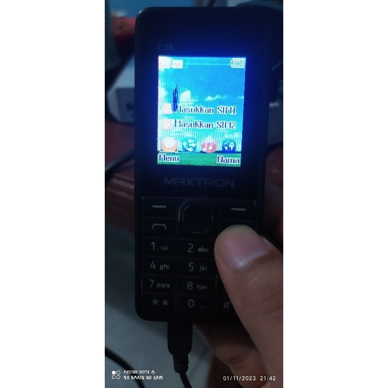 HP MAXTRON DUAL SIM MUSIK FM CAMERA SD CARD FACEBOOK