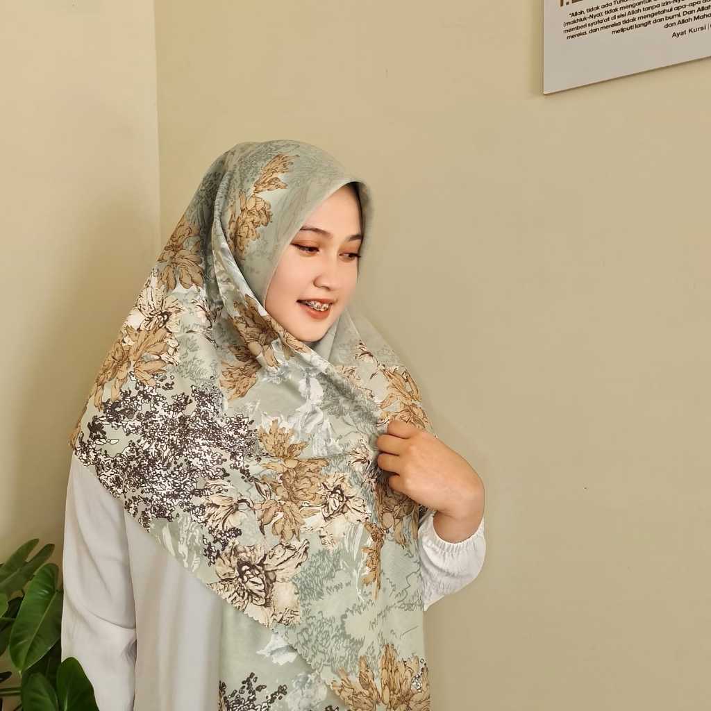 Hijab segi empat / jilbab jumbo / voal /motif/ terbaru /syari /instan/paris/premium/ hijab syar'i /j