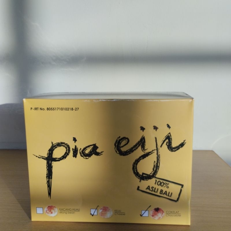 

PIA EIJI ASLI RASA MIX ,KEJU DAN COKLAT ISI 8PCS/BOX OLEH-OLEH KHAS BALI ENAK.