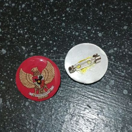 Pin Bros Garuda Pancasila Warna Dasar Merah Bulat Resin - Pin Aksesoris Garuda