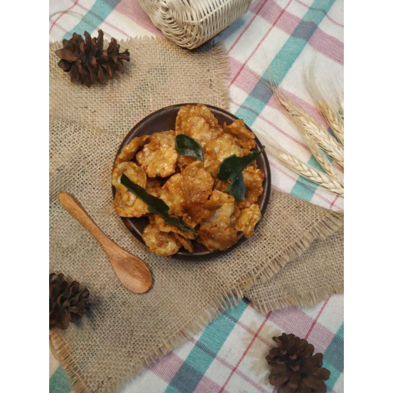 

Emping pedas manis daun jeruk