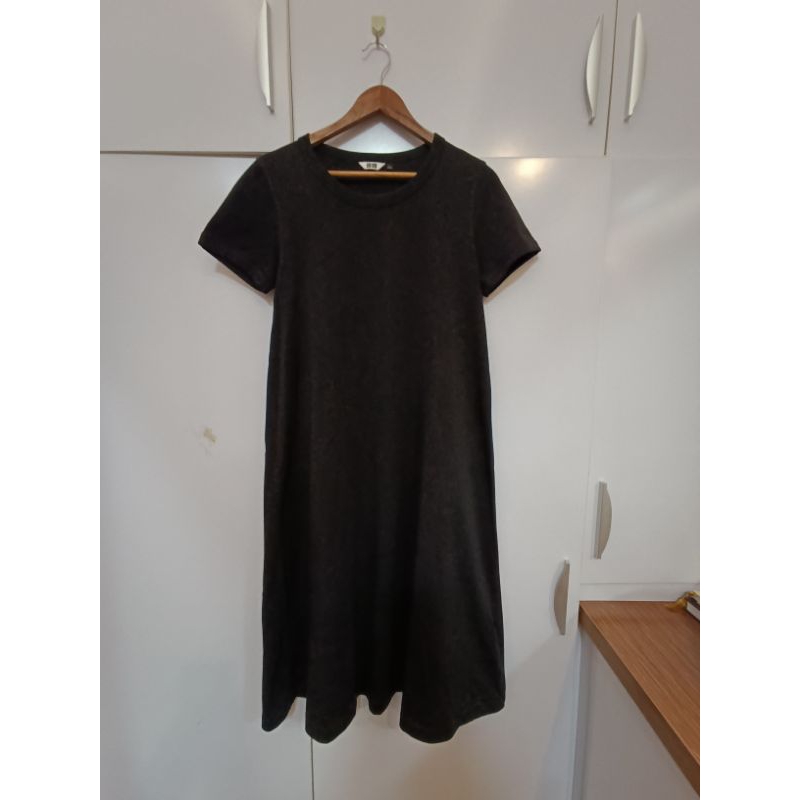 Preloved Dress Uniqlo