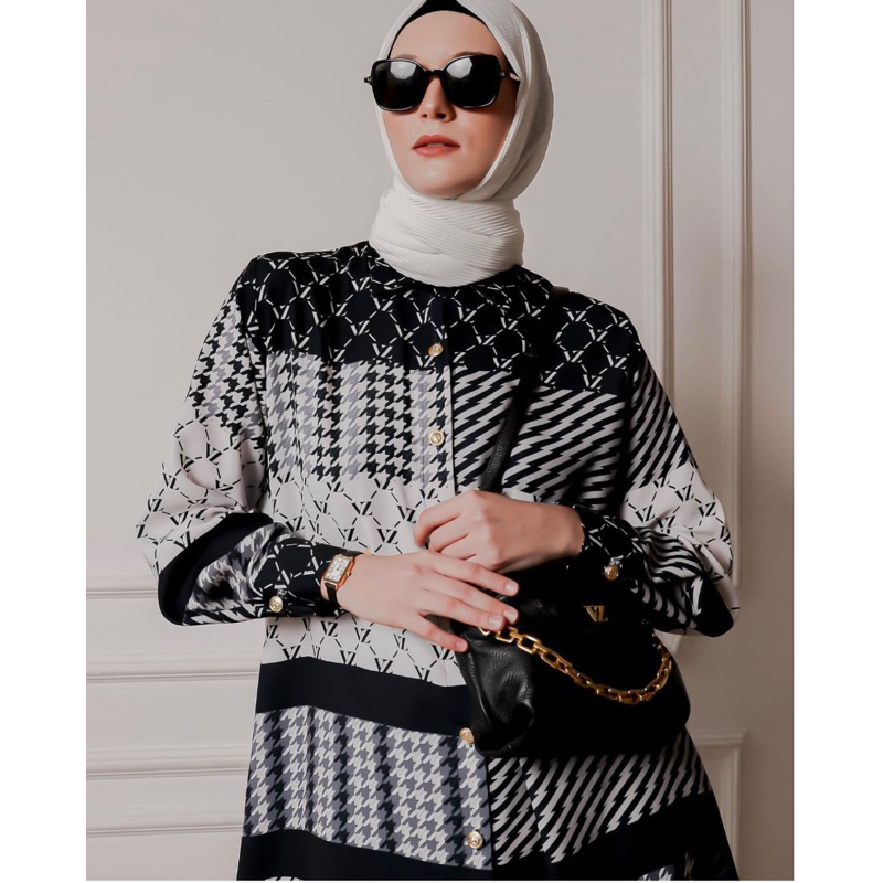 Preloved Vivi Zubedi Rumaisha Tunic Black