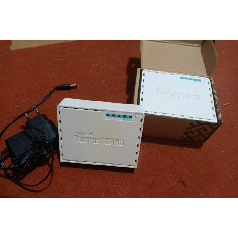 MikroTik hAP RB951Ui-2nD